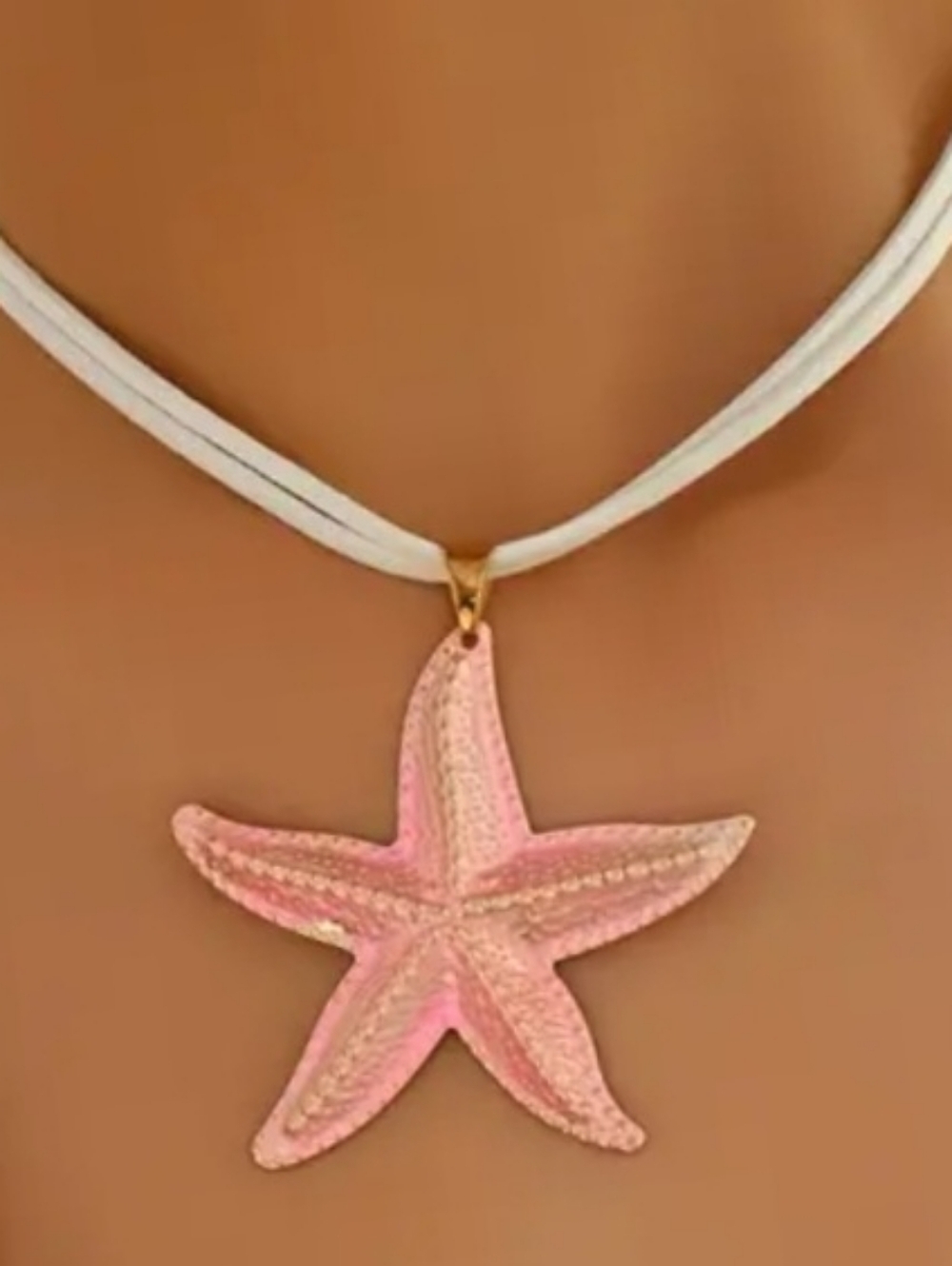 Iridescent Pink Starfish Pendant Necklace And Earrings Set - Picture 4 of 4